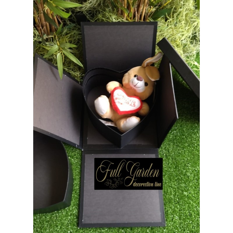 SCATOLA SORPRESA QUADR. CON CUORE COL. NERO