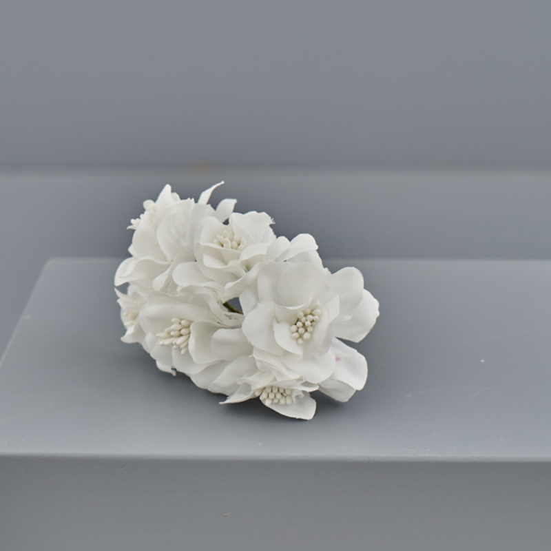 FIORELLINO CON PISTILLI BIANCO D.4.5 PZ 6