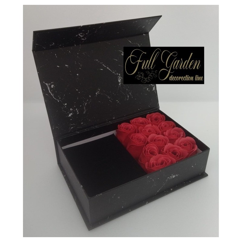 SCATOLA  NERA RETTANGOLARE  12 ROSE